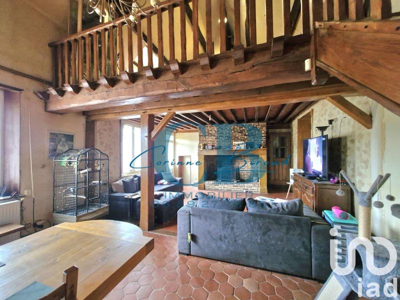 Maison - 214 m² - 9 pièces