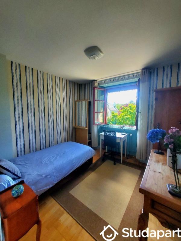 Chambre - 12 m² - 1 pièce