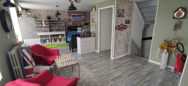 Maison - 350 m² - 7 pièces