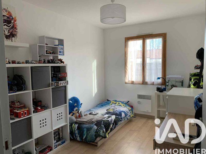 Maison - 99 m² - 5 pièces