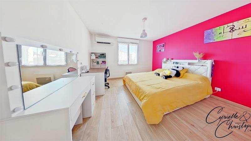 Maison - 104 m² - 5 pièces