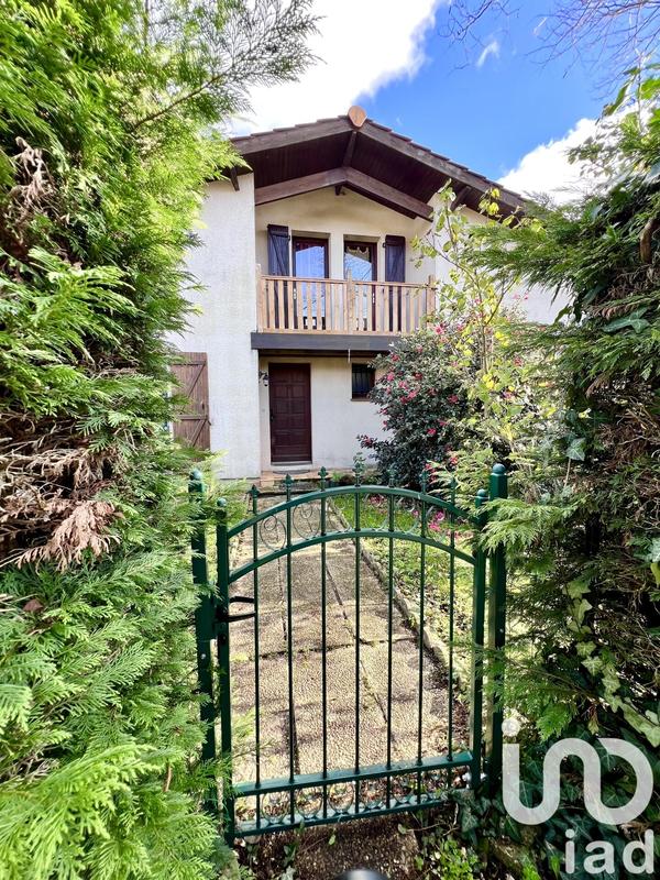 Maison - 140 m² - 5 pièces