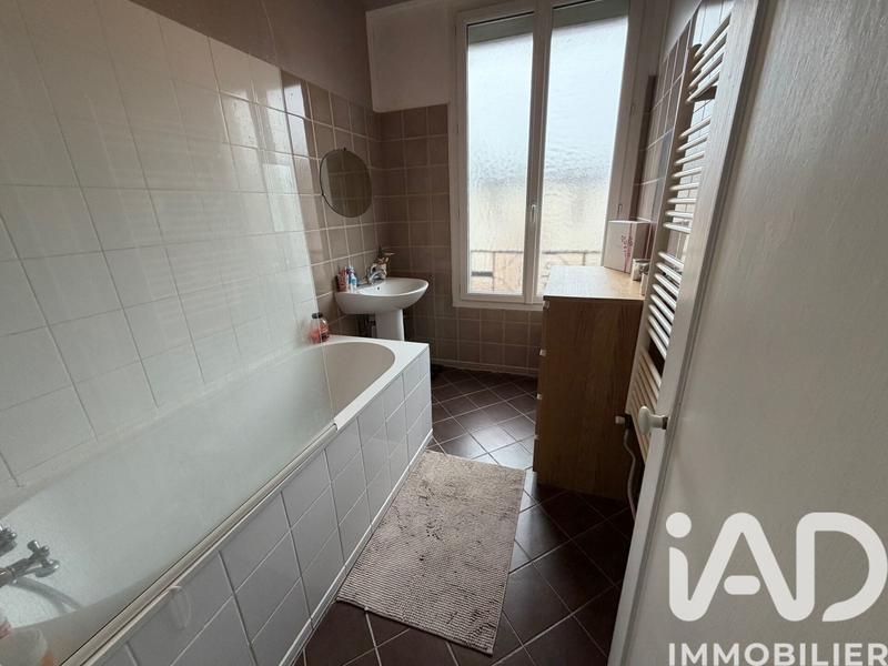 Maison - 104 m² - 5 pièces