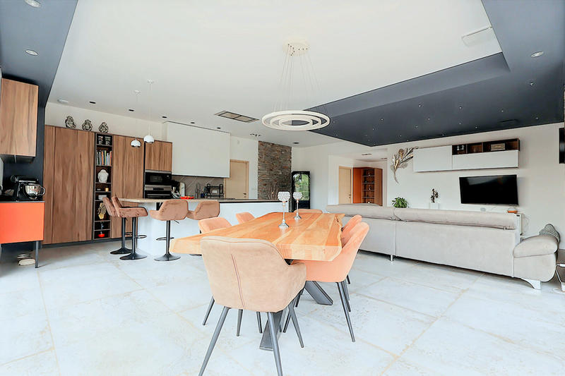 Maison - 165 m² - 5 pièces