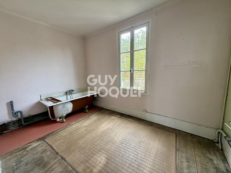 Local commercial - 200 m² - 7 pièces