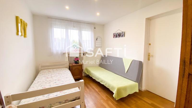 Maison - 135 m² - 8 pièces