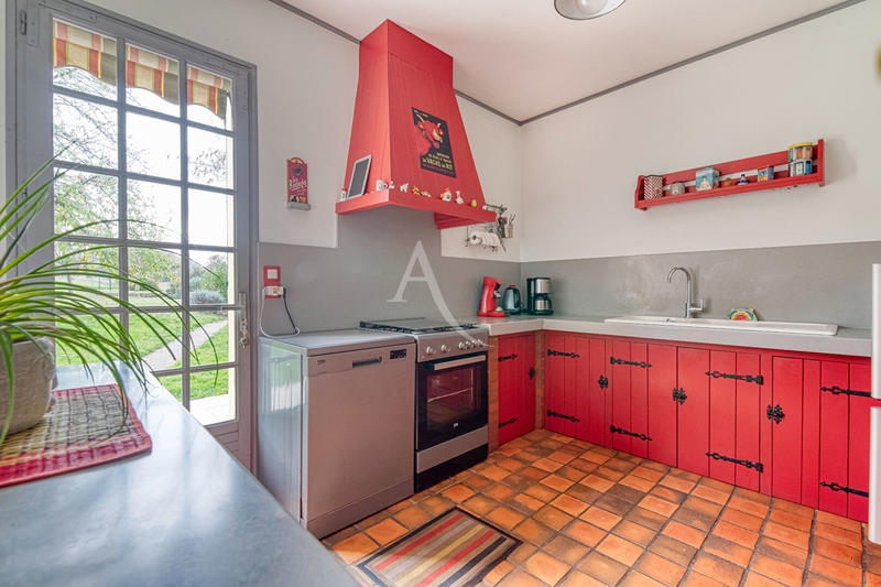 Maison - 148 m² - 8 pièces