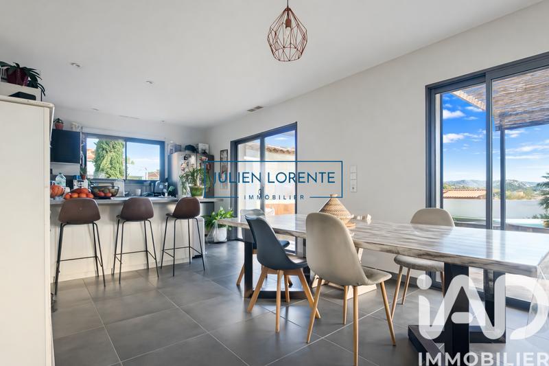 Maison - 93 m² - 4 pièces