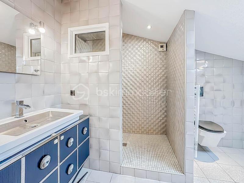 Villa - 162 m² - 6 pièces