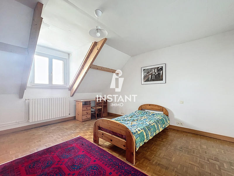 Maison - 158 m² - 7 pièces