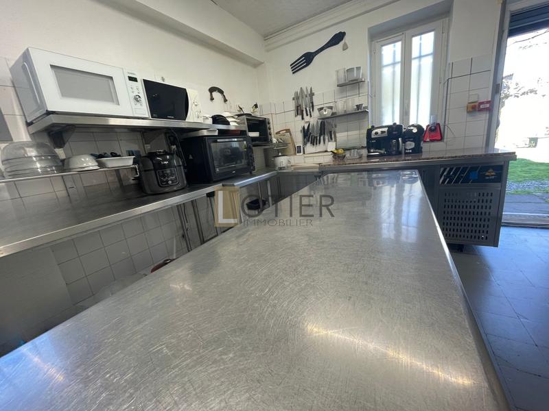 Propriété - 401 m² - 15 pièces