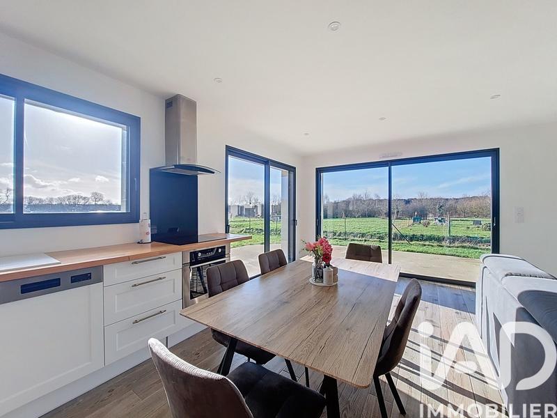 Maison - 120 m² - 5 pièces