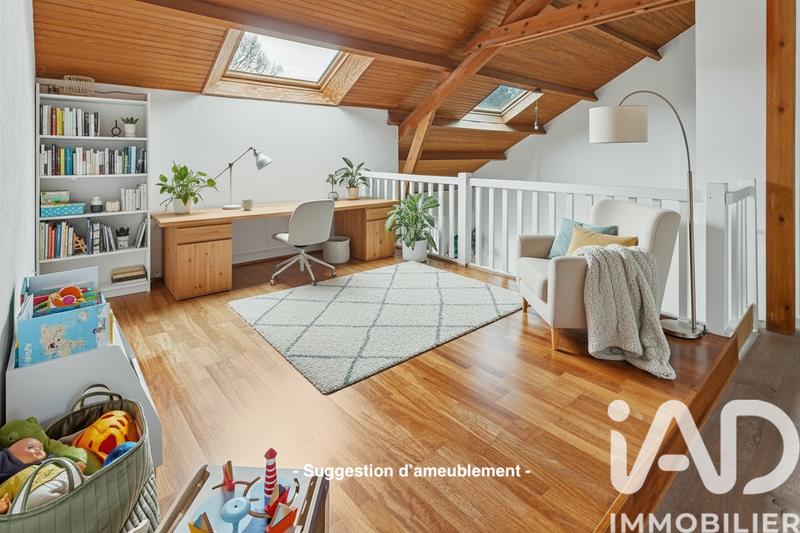 Maison - 208 m² - 6 pièces