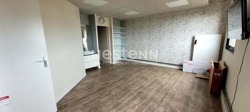Local commercial - 67 m² - 4 pièces