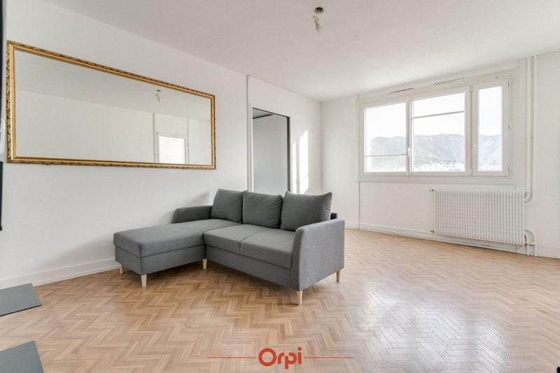 Appartement - 102 m² - 5 pièces