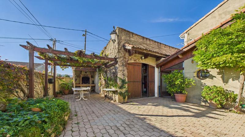 Maison - 148 m² - 5 pièces