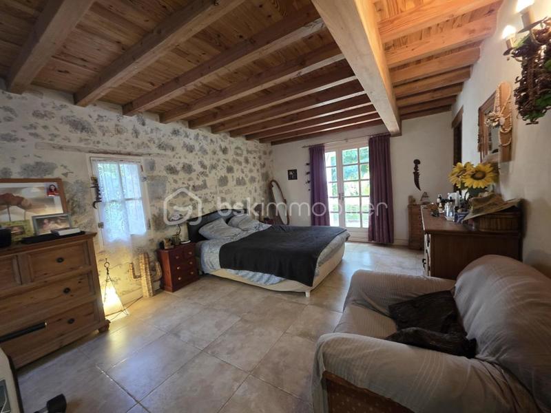 Maison en pierre - 170 m² - 6 pièces