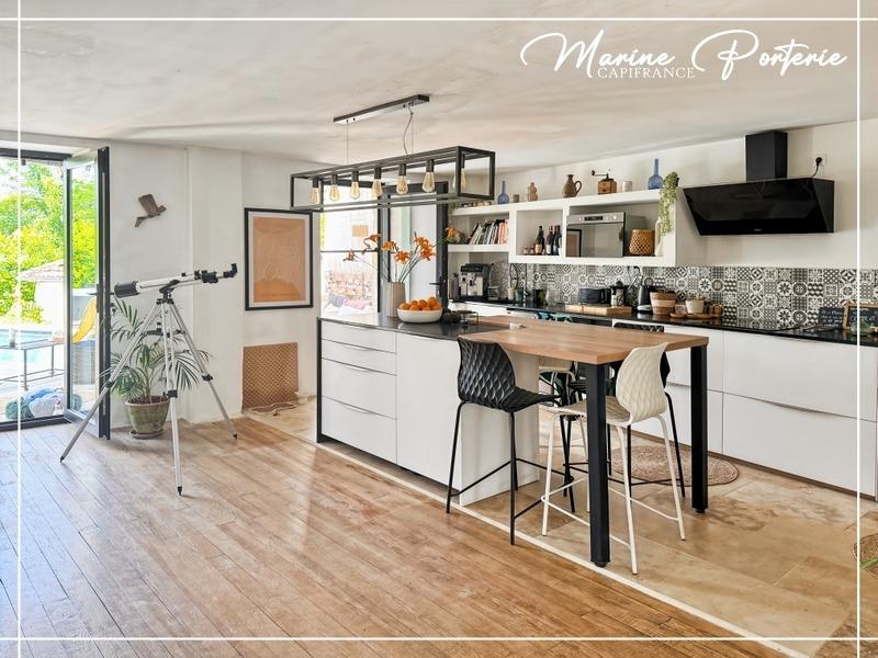 Maison en pierre - 215 m² - 6 pièces