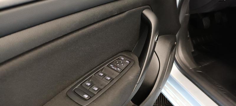 Renault Mégane IV Berline Blue dCi 115 Evolution