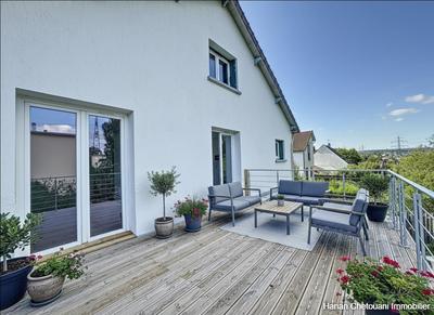 Maison - 150 m² - 7 pièces