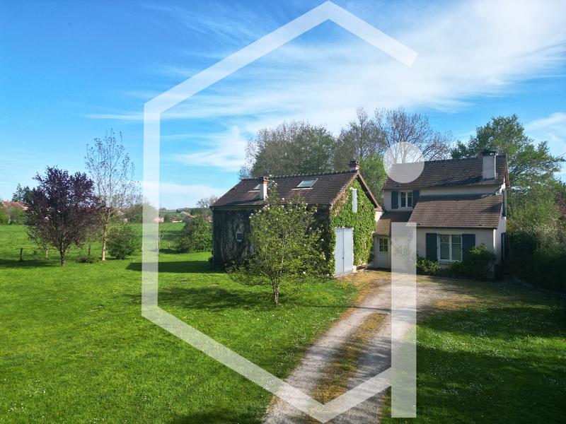 Maison - 240 m² - 9 pièces