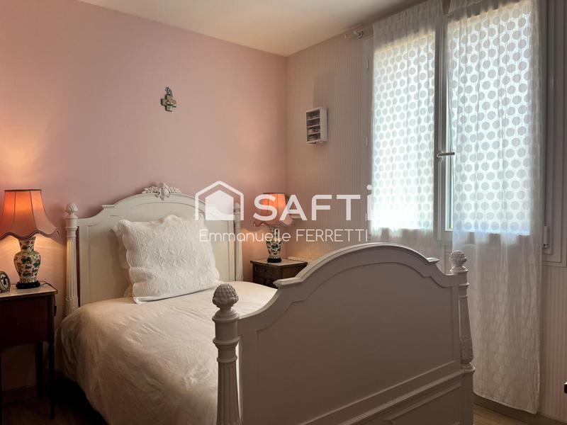 Maison - 291 m² - 8 pièces