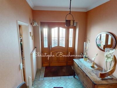 Maison - 296 m² - 17 pièces