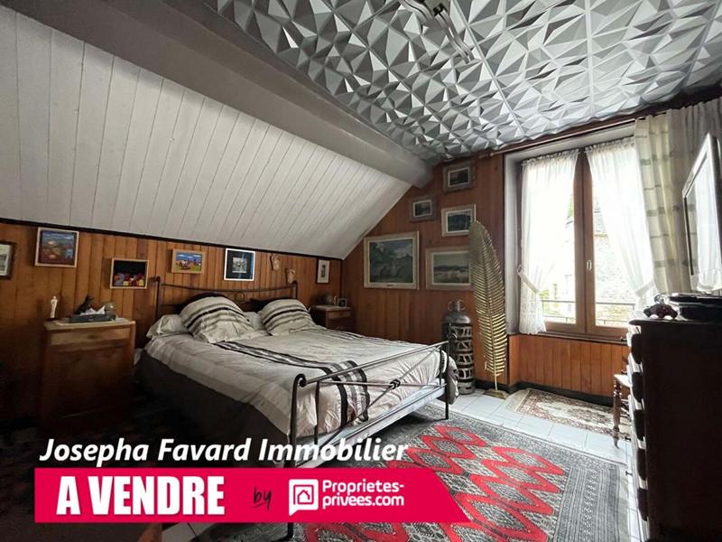 Propriété - 370 m² - 12 pièces