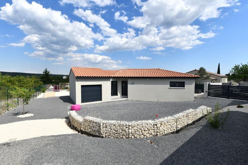 Villa - 163 m² - 6 pièces