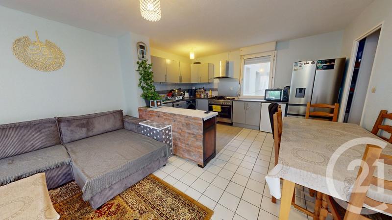 Maison - 76 m² - 4 pièces