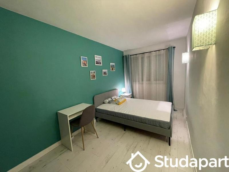 Chambre - 9 m² - 1 pièce