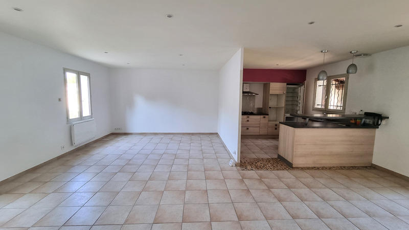 Maison - 121 m² - 6 pièces