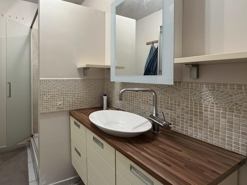 Appartement - 90 m² - 4 pièces