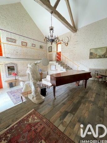 Maison - 259 m² - 9 pièces