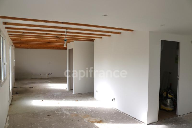 Maison en pierre - 177 m² - 7 pièces