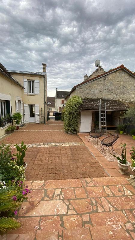 Maison de village - 216 m² - 7 pièces
