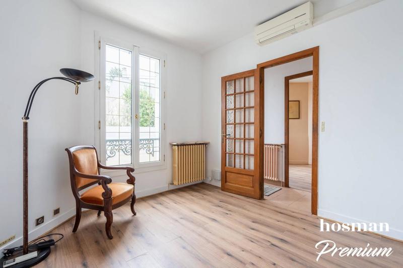 Maison - 160 m² - 8 pièces