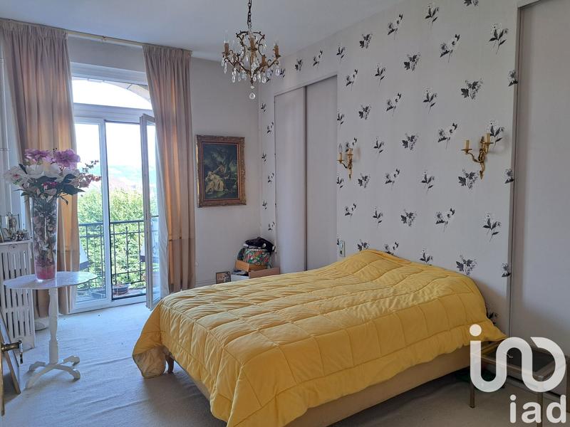 Appartement - 110 m² - 4 pièces