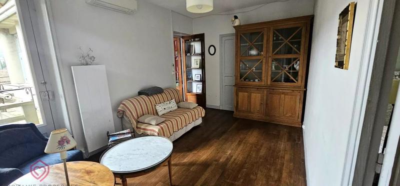 Maison de village - 242 m² - 10 pièces