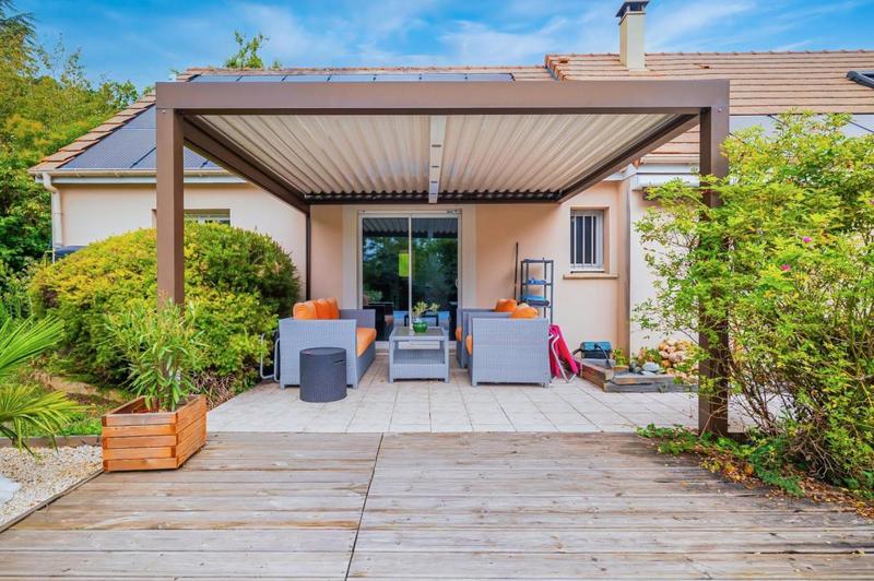 Maison traditionnelle - 153 m² - 6 pièces