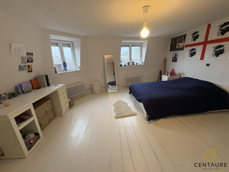 Appartement - 121 m² - 4 pièces