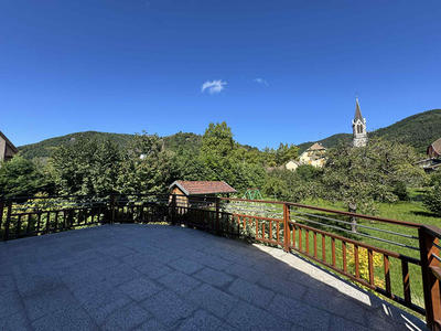 Maison - 154 m² - 9 pièces