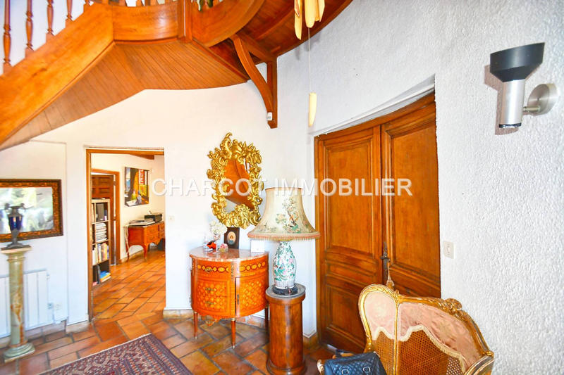 Maison - 281 m² - 6 pièces