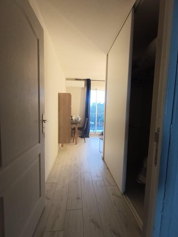 Appartement - 90 m² - 5 pièces