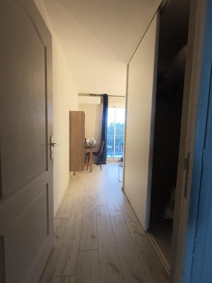 Appartement - 90 m² - 5 pièces