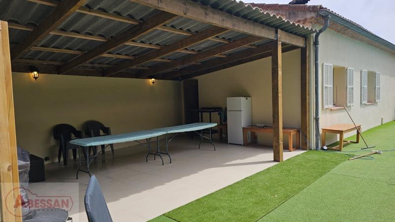 Maison - 200 m² - 7 pièces