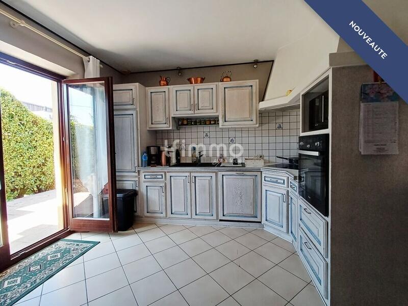Maison - 140 m² - 5 pièces