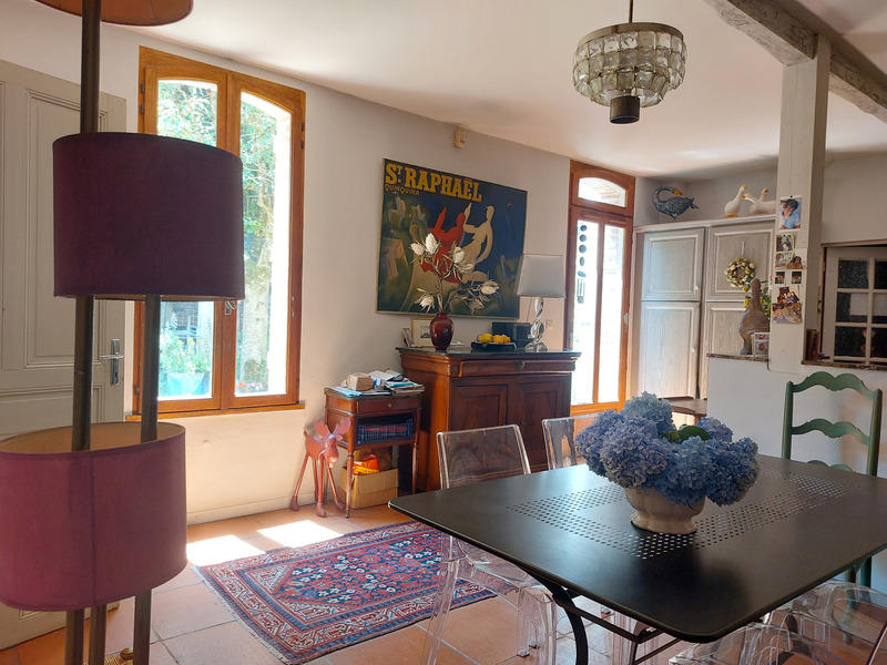 Maison - 198 m² - 6 pièces