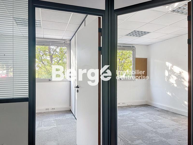 Bureau - 167 m²
