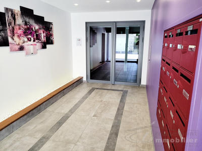 Appartement - 82 m² - 3 pièces